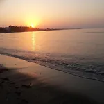 A Sea Breeze House بيت للعطل