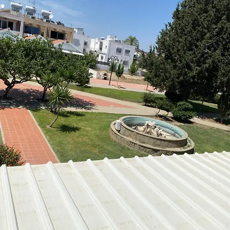 بيت للعطل A Sea Breeze House